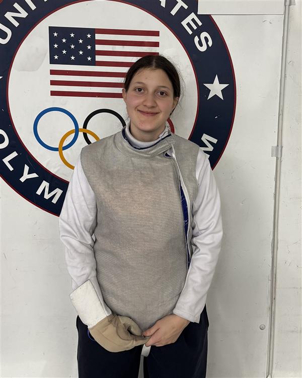 Natalia Cossentino Fencing